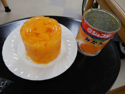 缶詰をまるごと使ったゼリーのおやつ